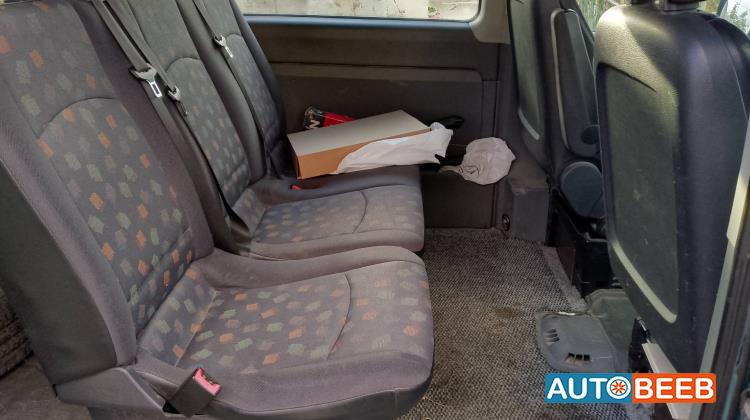 ميني باص مرسيدس بنز 2008