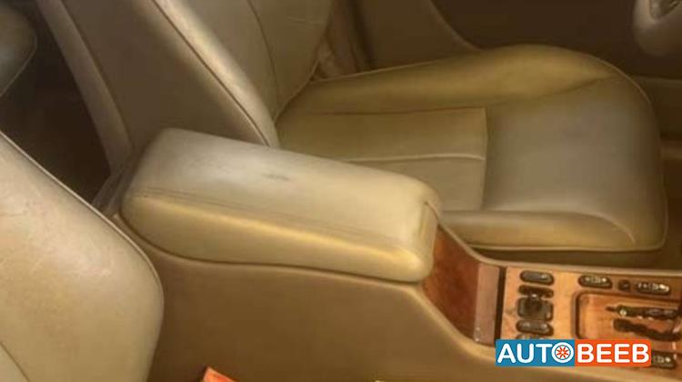 Mercedes Benz E200 2000