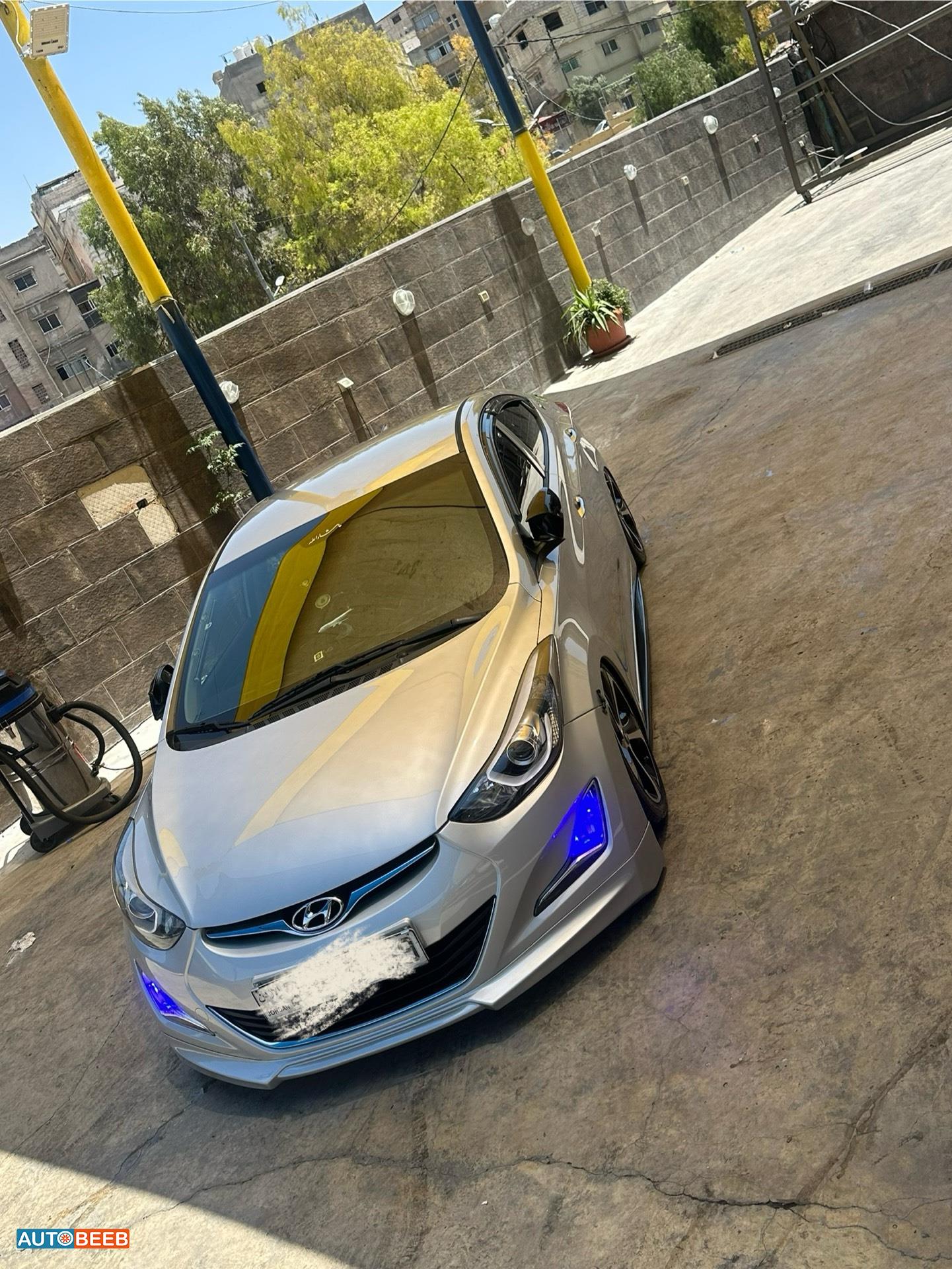 هيونداي افانتي 2016