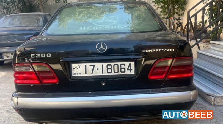 مرسيدس بنز E200 2001