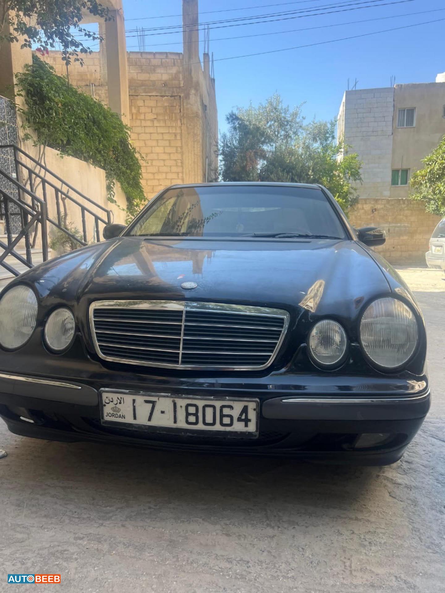 مرسيدس بنز E200 2001