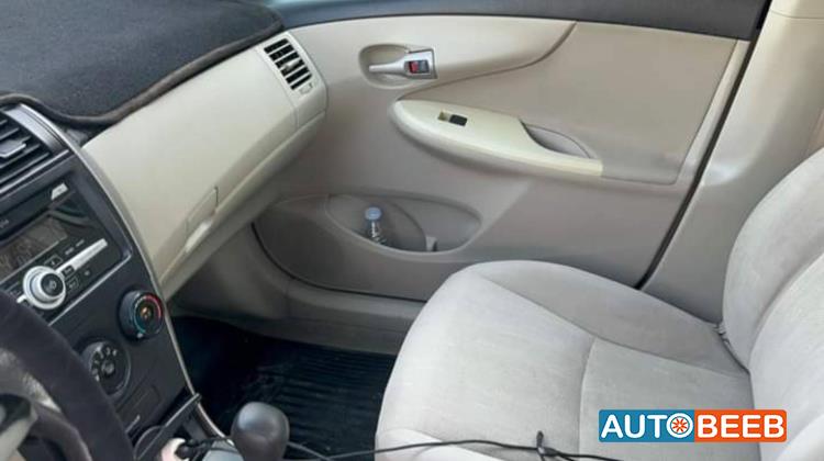 تويوتا كورولا 2011