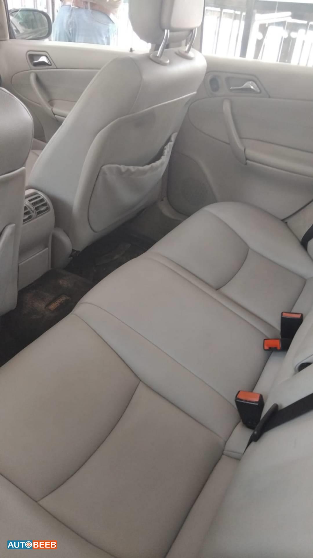 مرسيدس بنز C200 2001