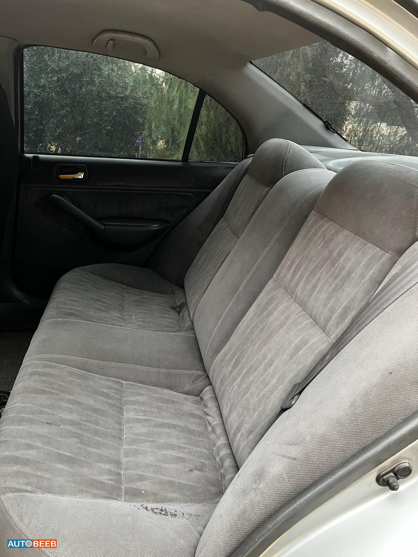 هوندا سيفيك 2004