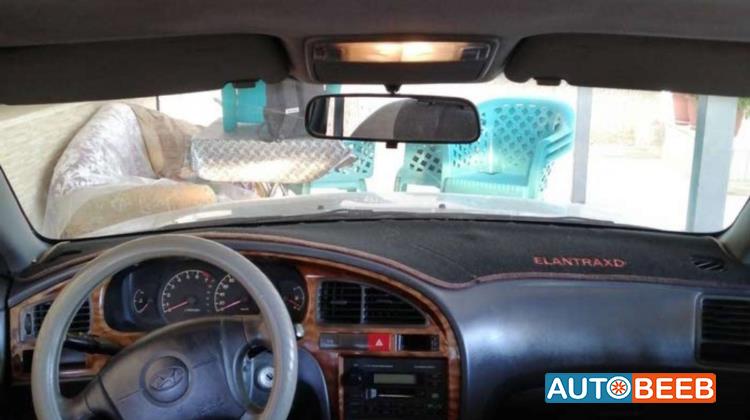 Hyundai  2002