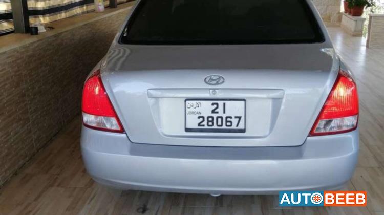 Hyundai  2002