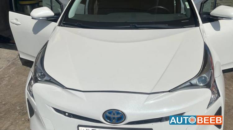 تويوتا بريوس 2018