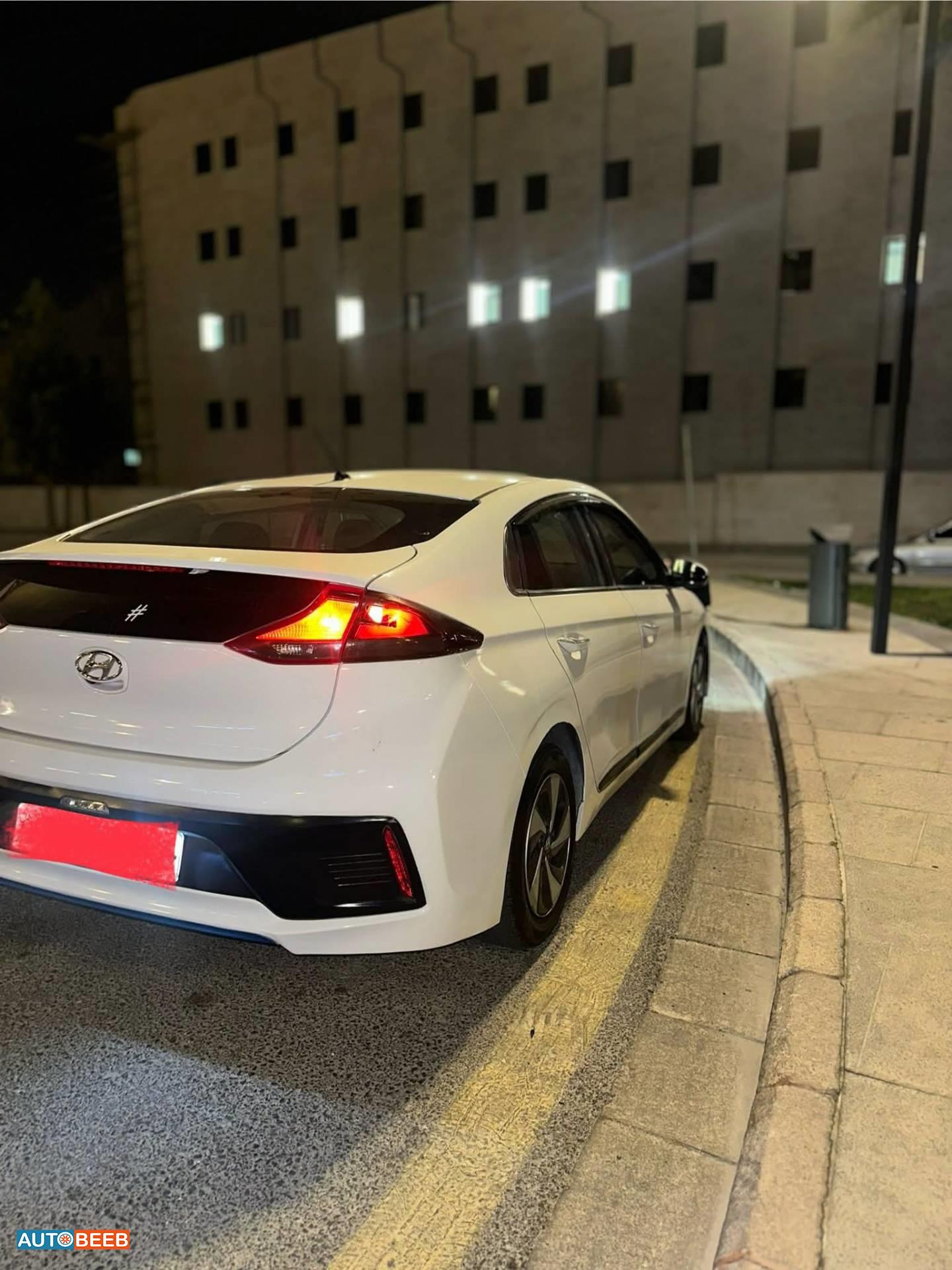 Hyundai Ioniq 2017