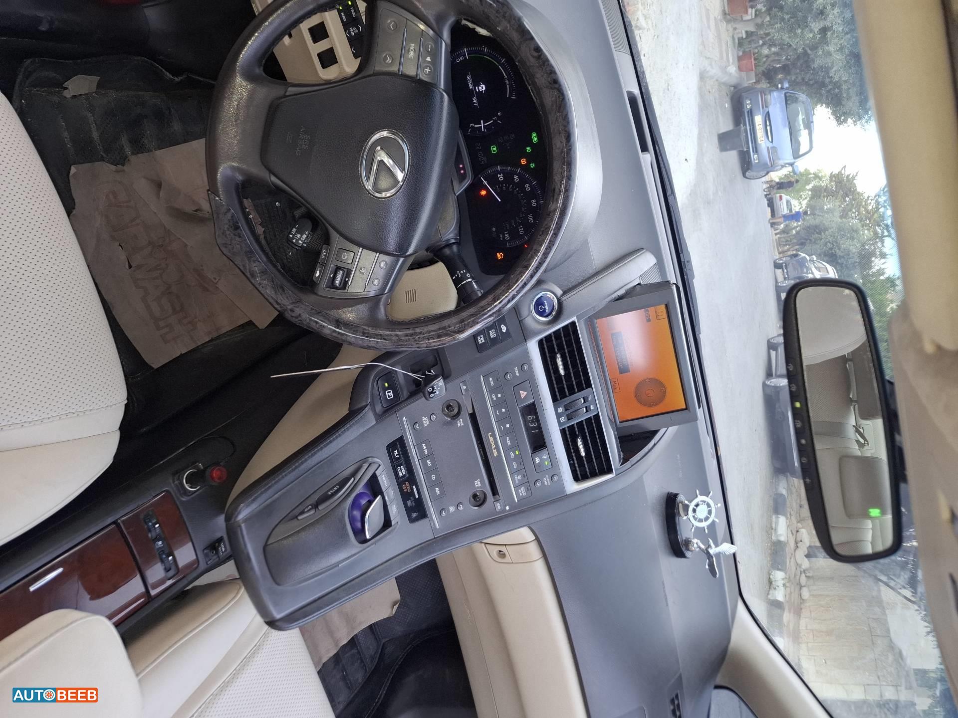 لكزس HS250h 2010