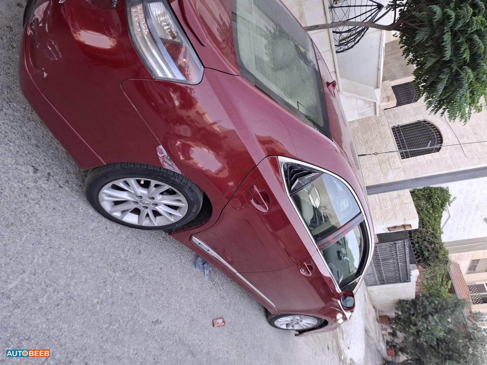 لكزس HS250h 2010