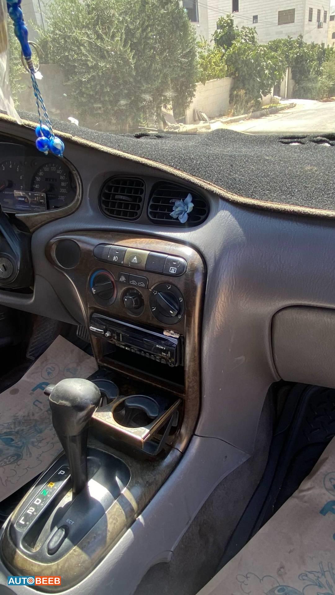 هيونداي افانتي 1999