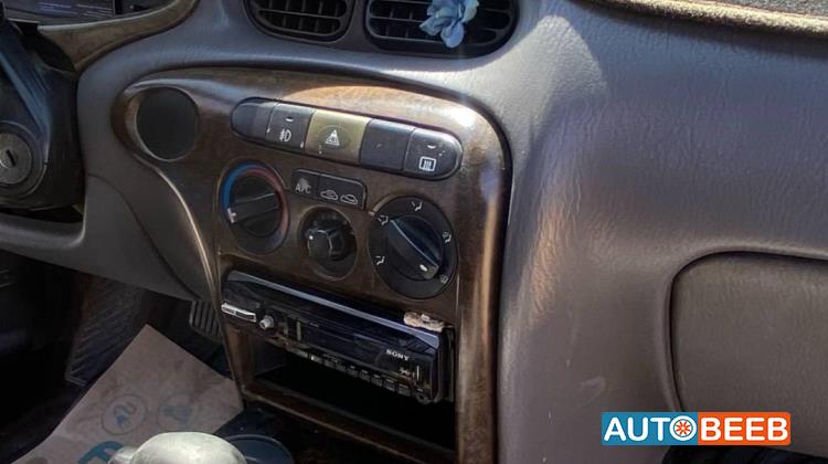 هيونداي افانتي 1999