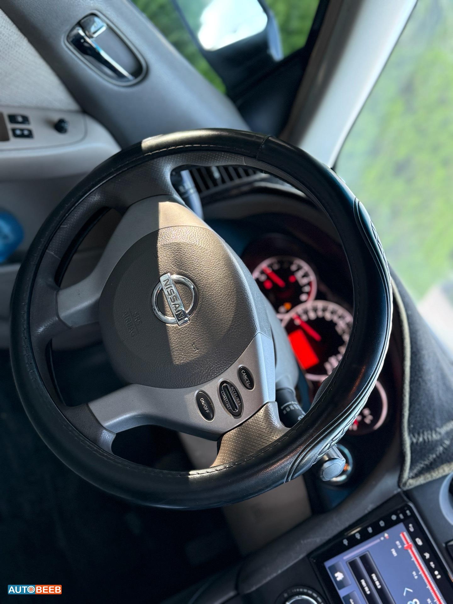 نيسان التيما 2011