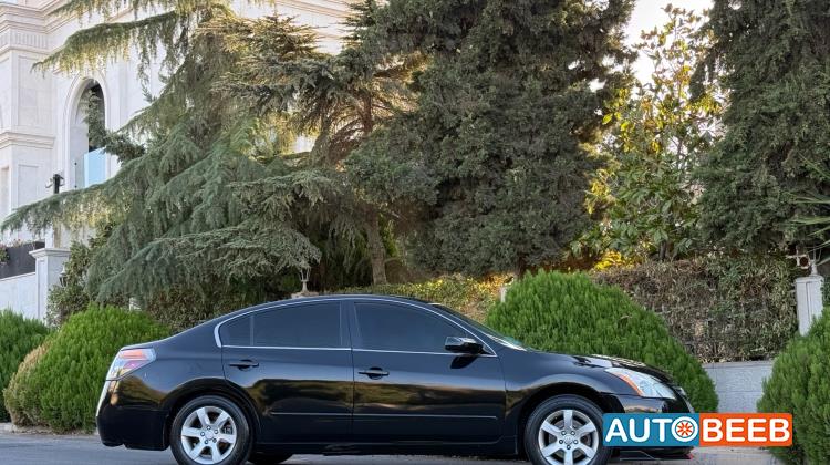 نيسان التيما 2011