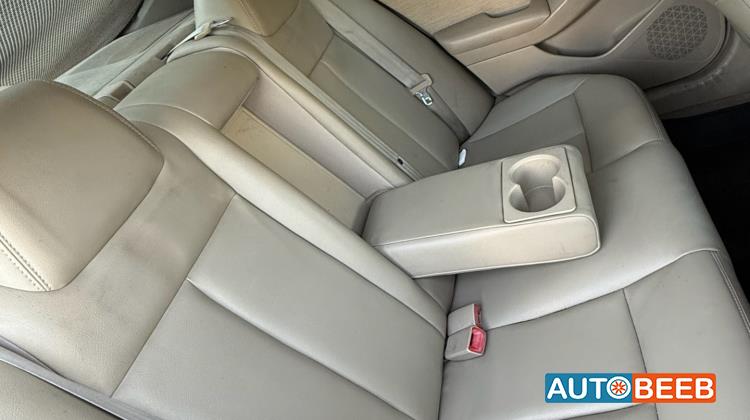 نيسان التيما 2011