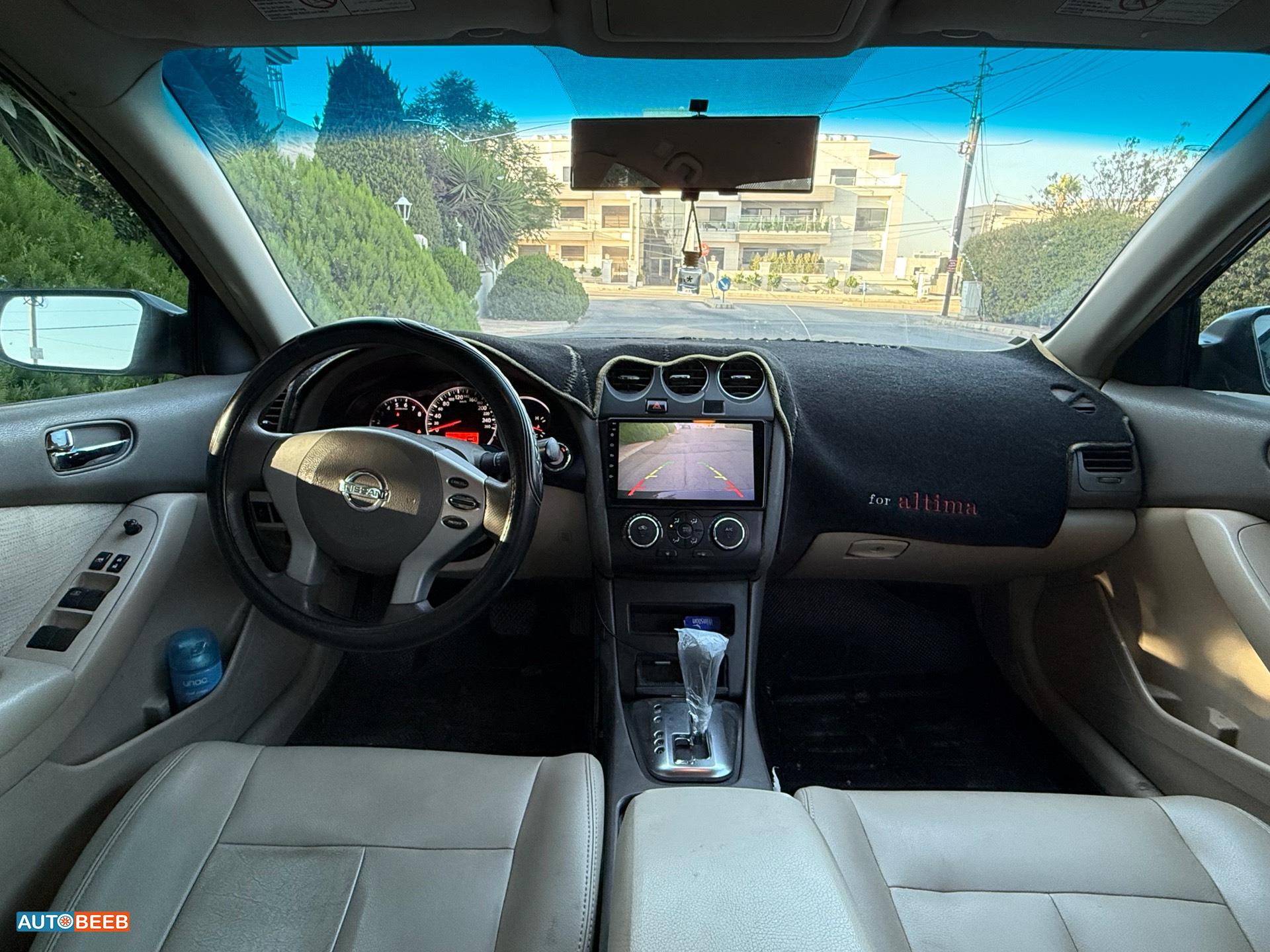 نيسان التيما 2011