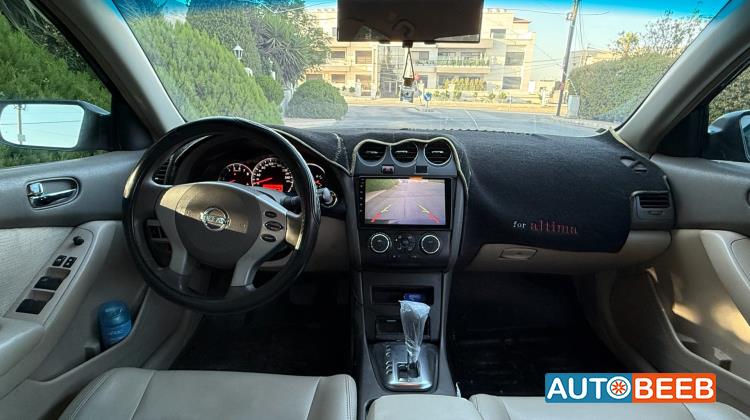 نيسان التيما 2011