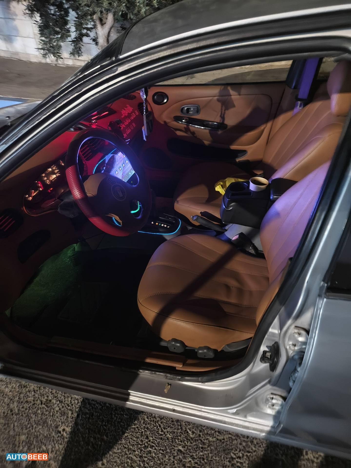 هيونداي افانتي 1996