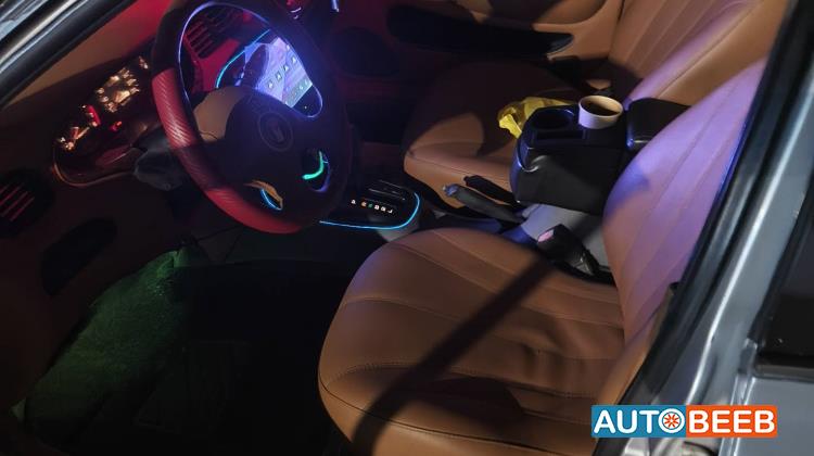 هيونداي افانتي 1996