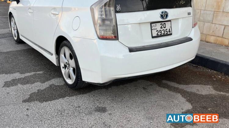 تويوتا بريوس 2010