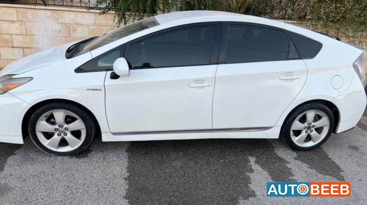 تويوتا بريوس 2010