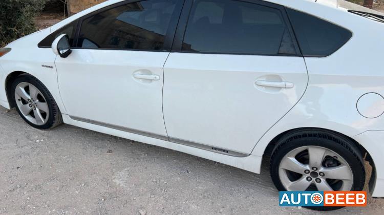 تويوتا بريوس 2010