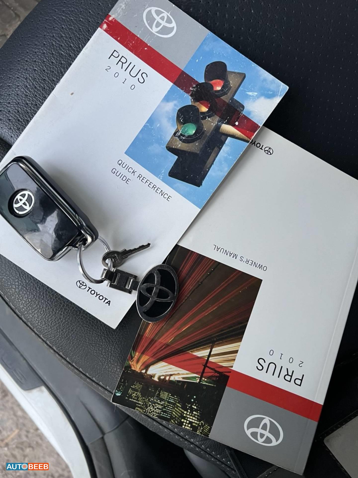 تويوتا بريوس 2010