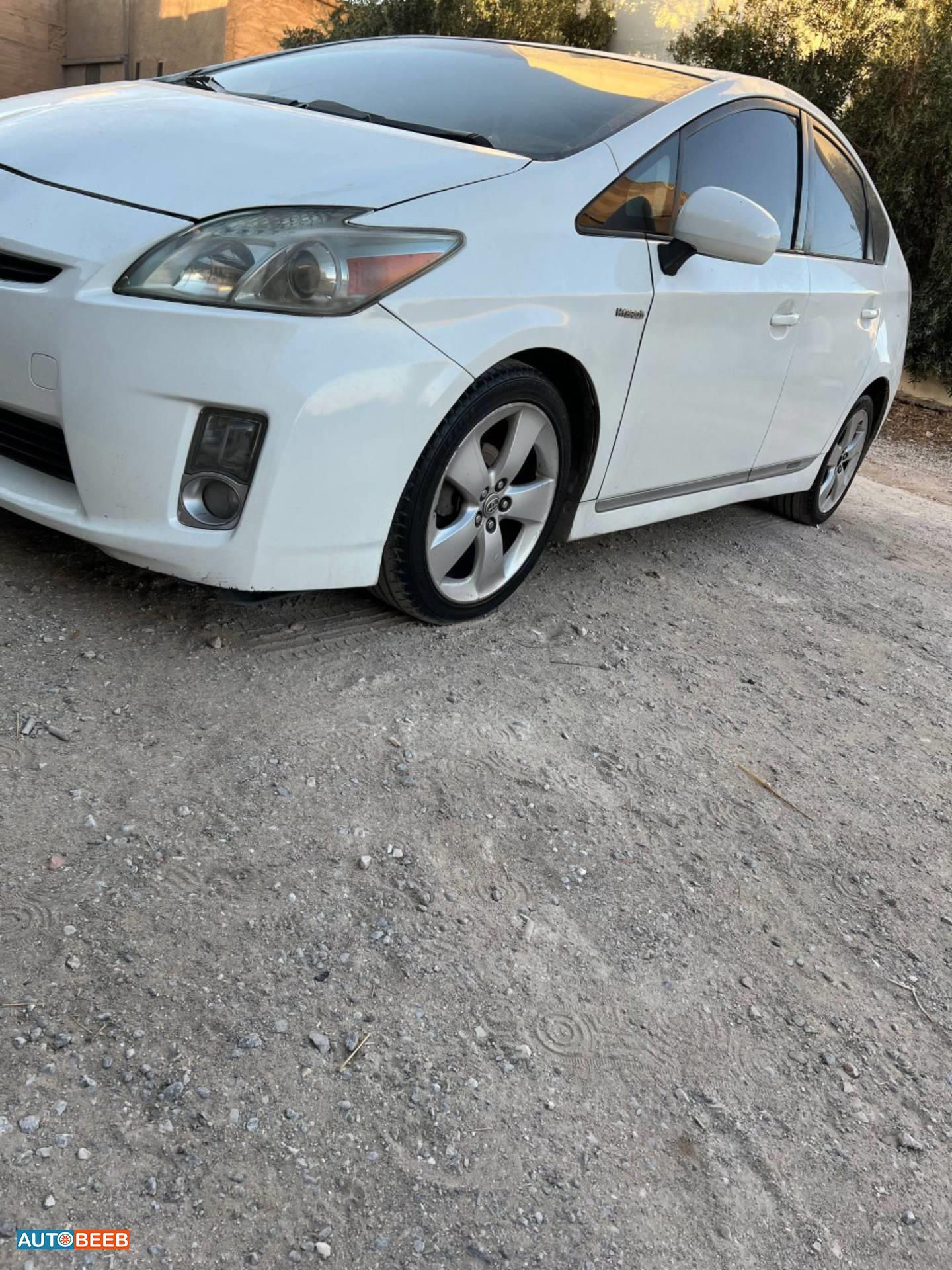 تويوتا بريوس 2010