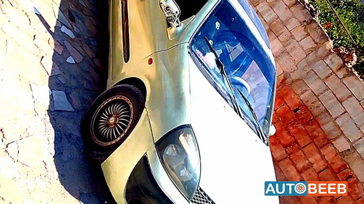 رينو كليو 2003