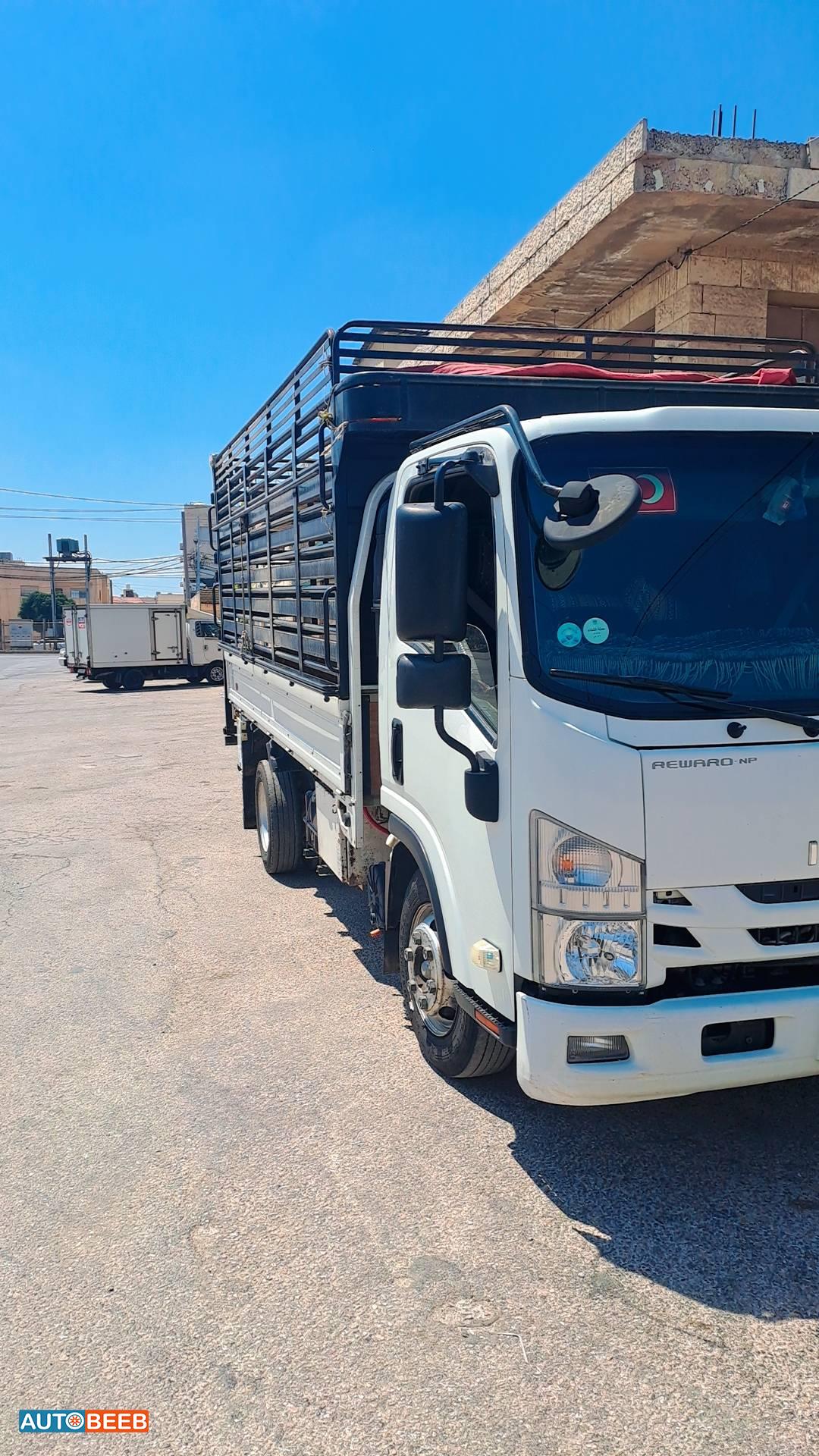 Box Isuzu 2018