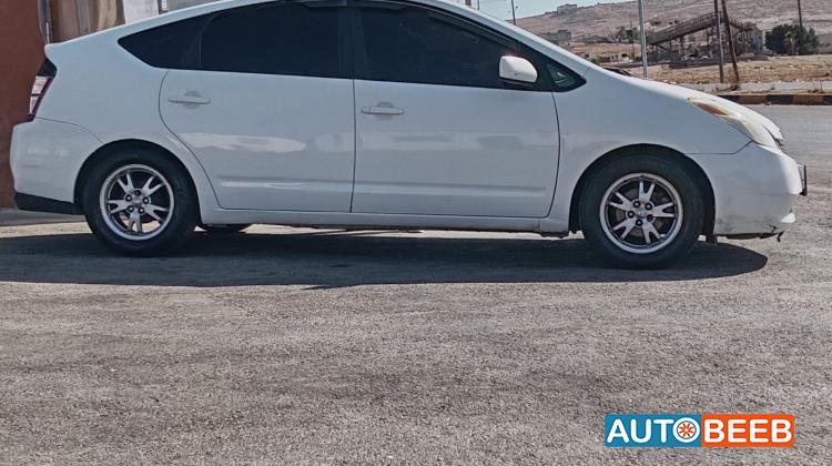 تويوتا بريوس 2005