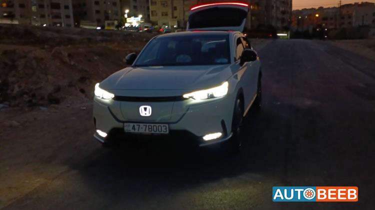 هوندا e:NS1 2023