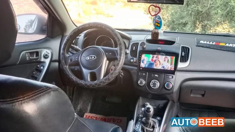 كيا فورتي 2011