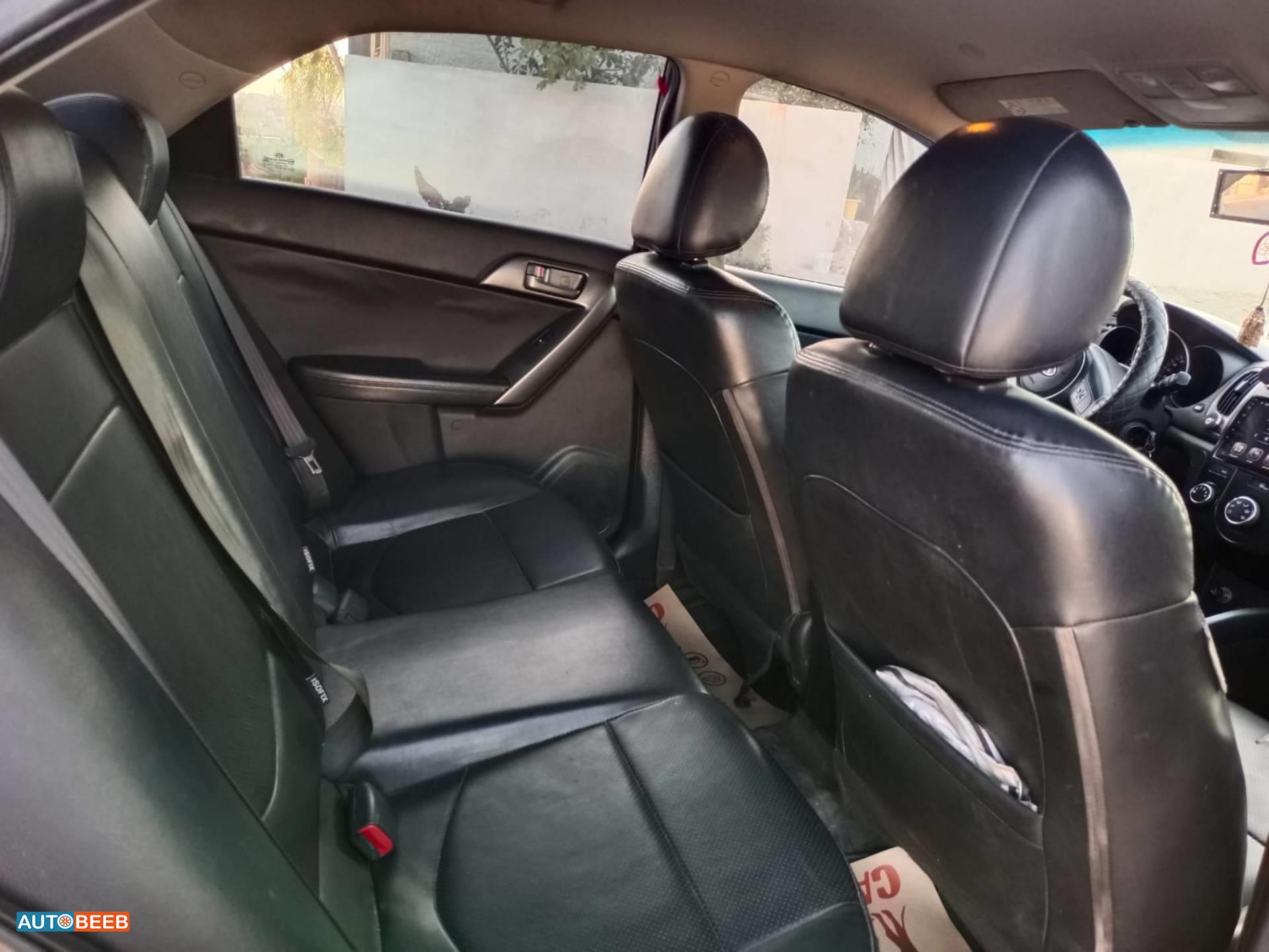 كيا فورتي 2011