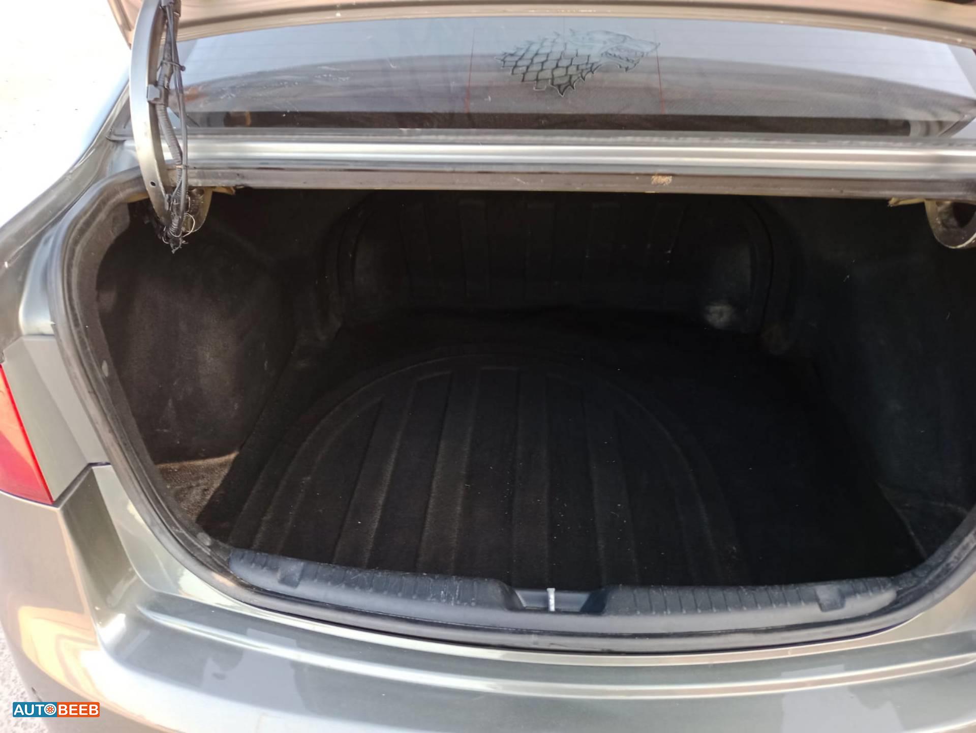 كيا فورتي 2011