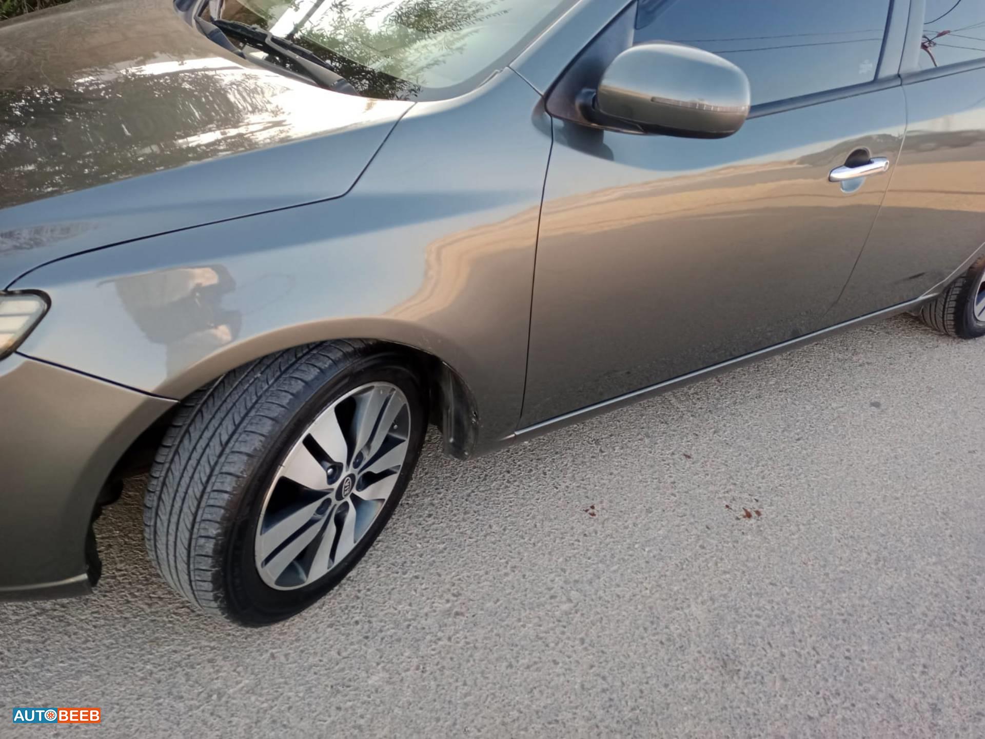 كيا فورتي 2011