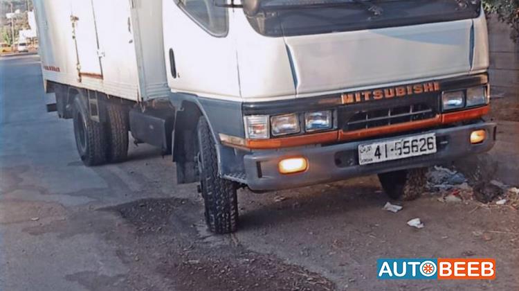 Mitsubishi Canter 2002