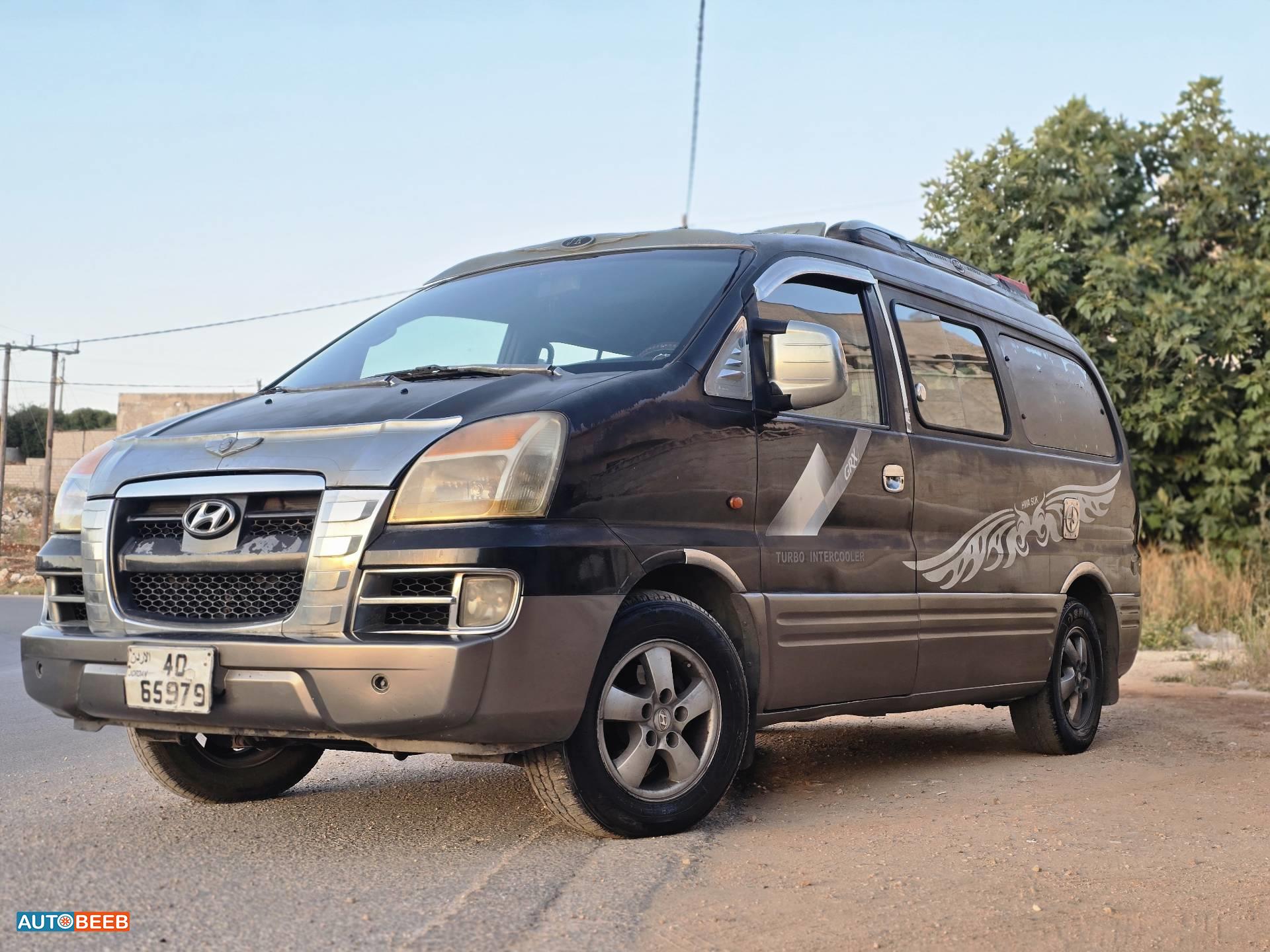Minibus Hyundai 2004
