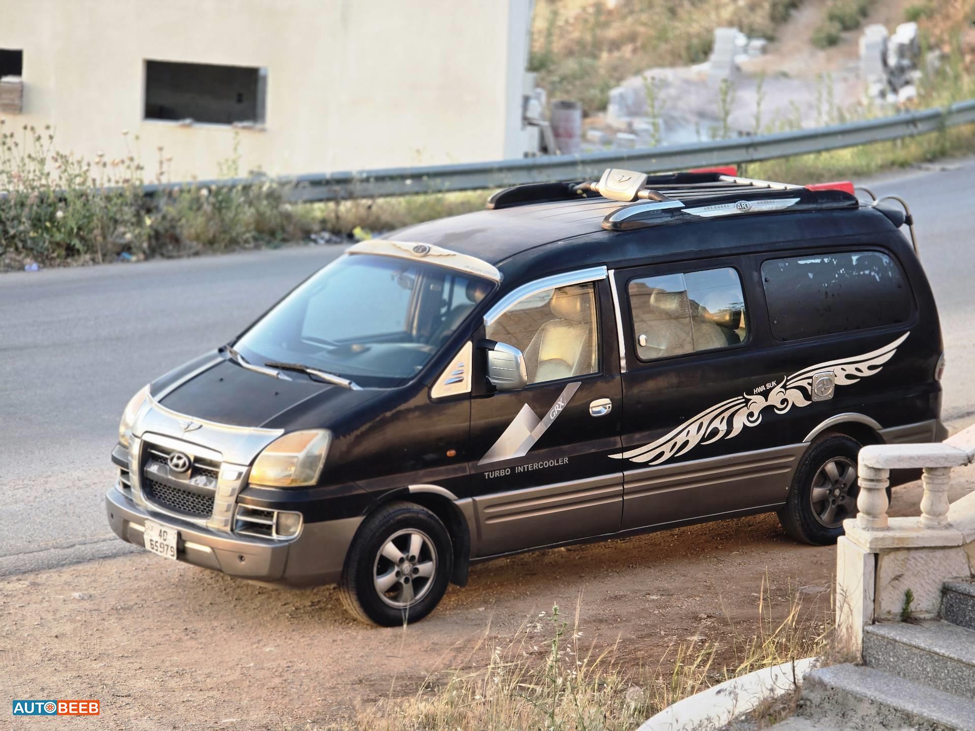 Minibus Hyundai 2004