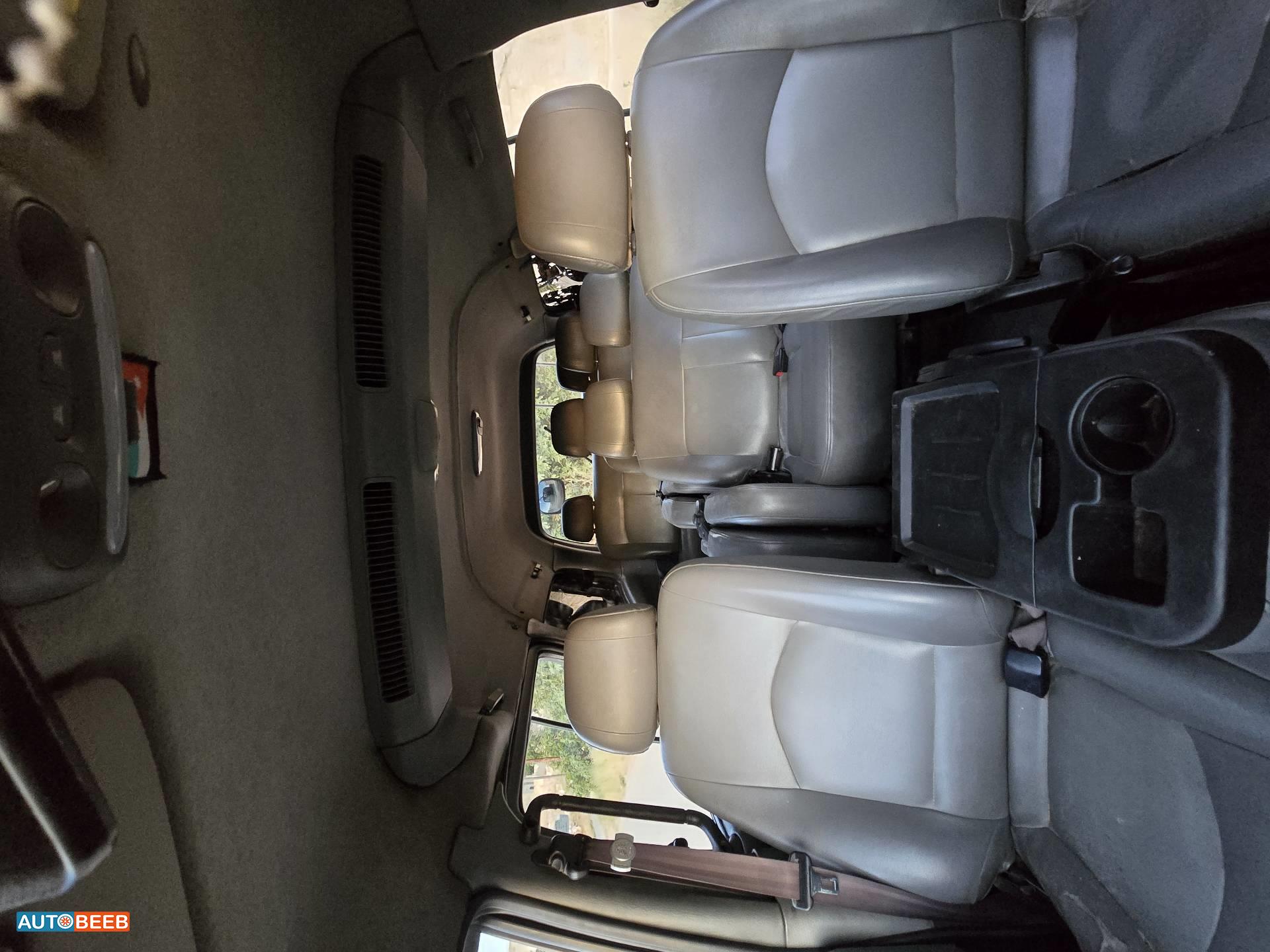 Minibus Hyundai 2004