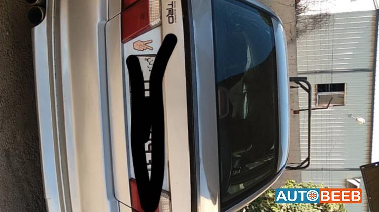 Mitsubishi Mirage 1999