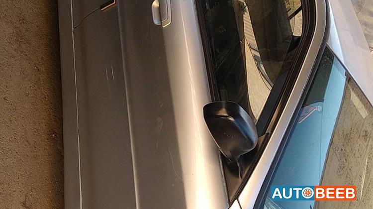 Mitsubishi Mirage 1999