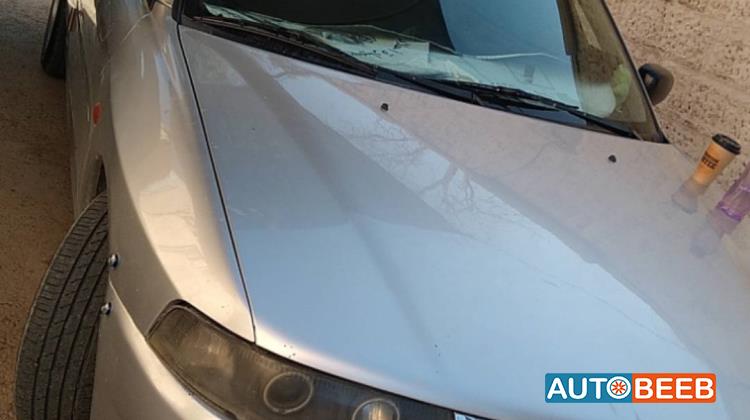 Mitsubishi Mirage 1999