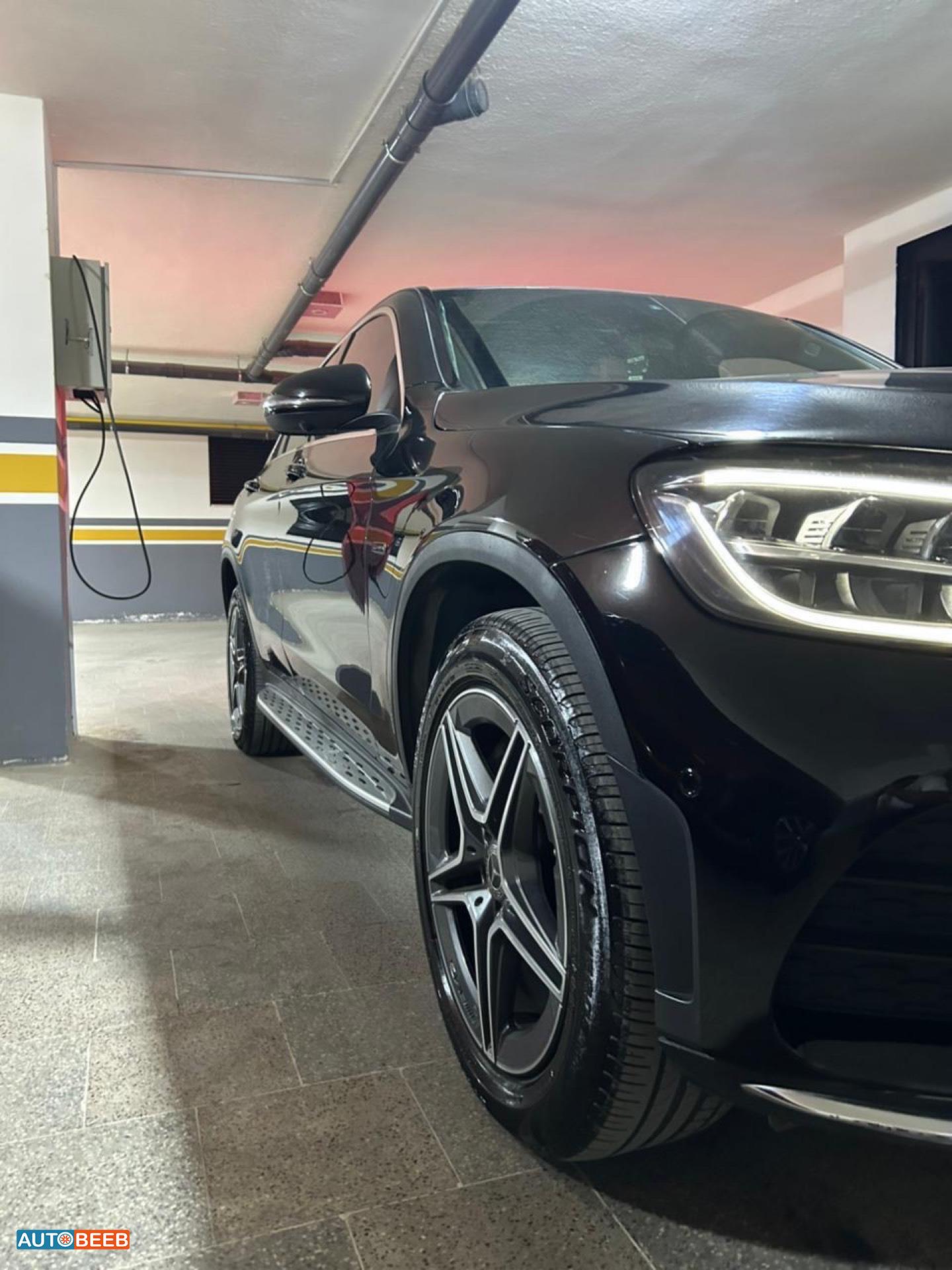 مرسيدس بنز GLC300e 2021