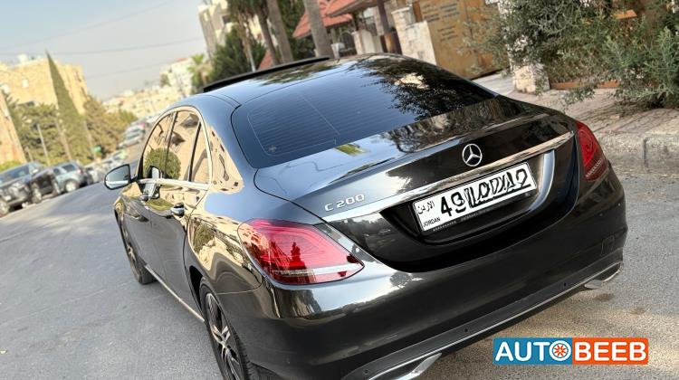 مرسيدس بنز C200 2021