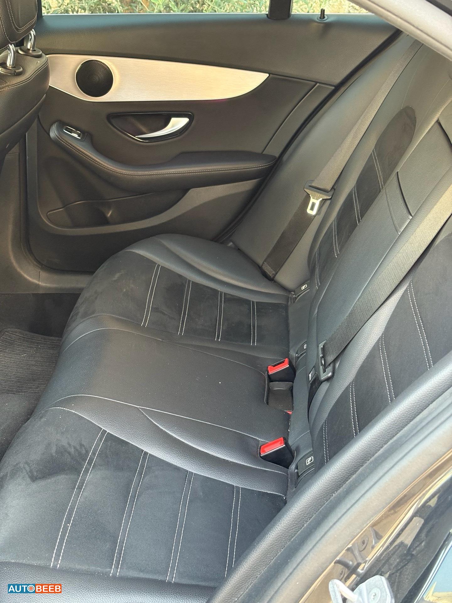 مرسيدس بنز C200 2021