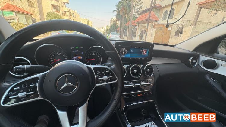 مرسيدس بنز C200 2021