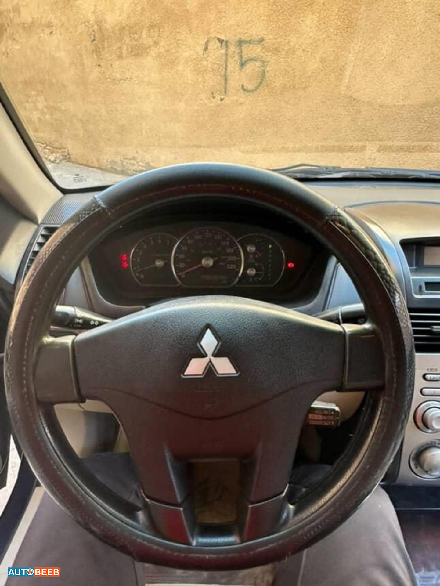 ميتسوبيشي جالنت 2009