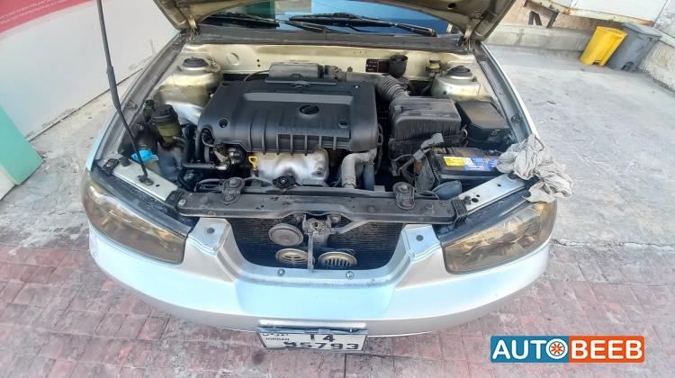 هيونداي افانتي 2001