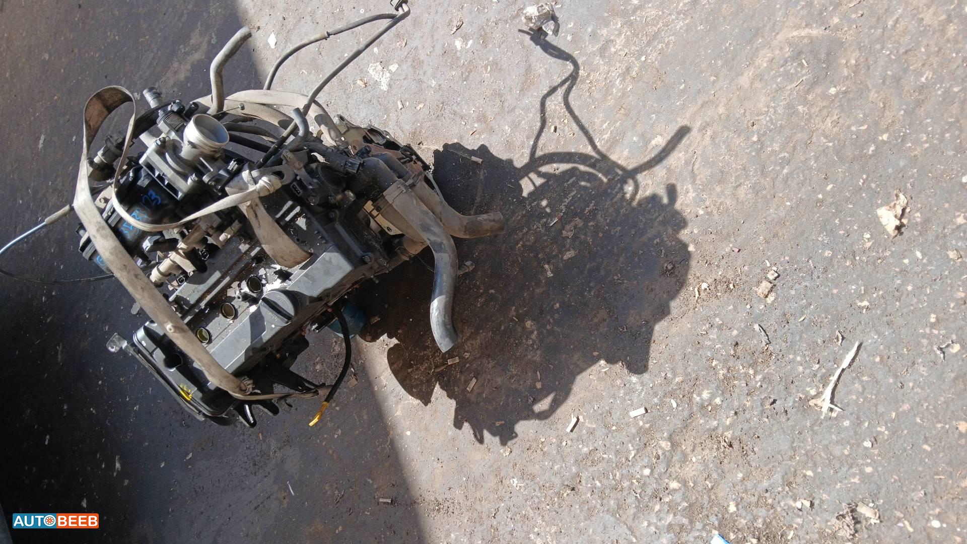 هيونداي افانتي 2001